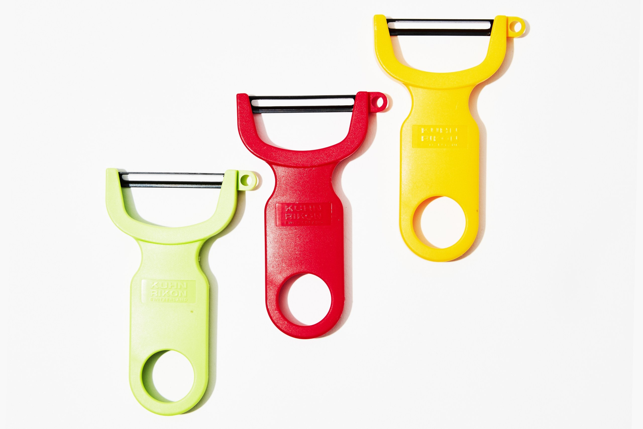Prevent painful knuckle injuries with our latest product! Say goodbye to frustrating nicks and cuts on your hands. Our innovative design ensures a safe and smooth grip, making your everyday tasks easier and safer. Upgrade your hand tools and protect your hands with our product